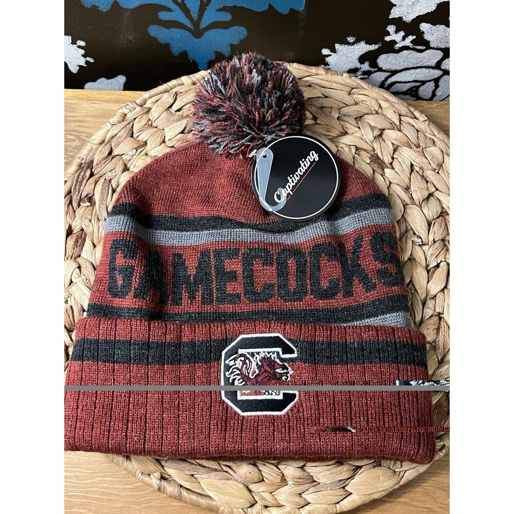South Carolina Gamecocks Pom Beanie Hat NWT Captivating NCAA Garnet Black